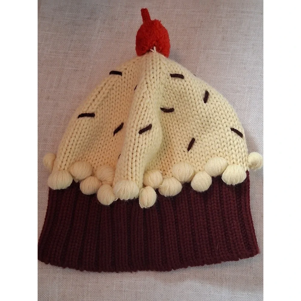 Neff Cupcake‎ Beanie Kids Knit Winter Hat Brown Cream Red Cherry Pom Pom